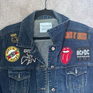 Jean jacket with band patches